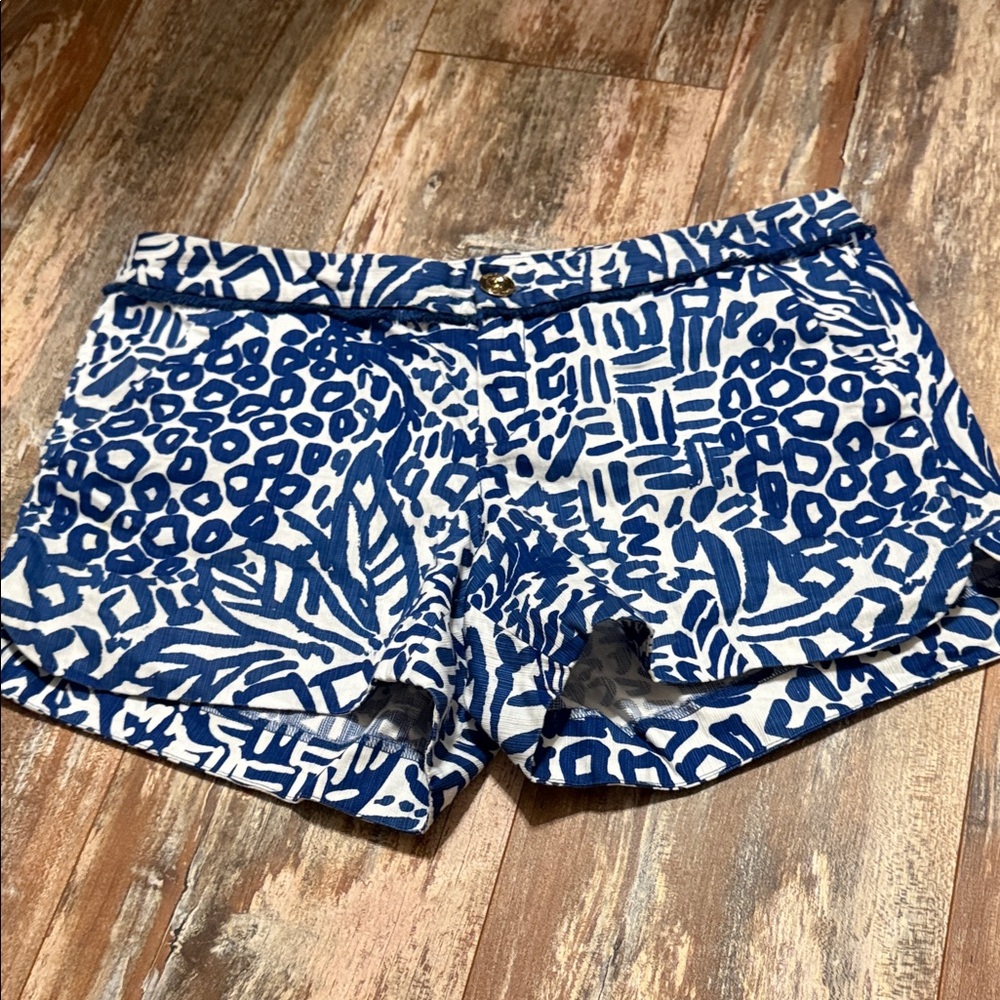 Lilly Pulitzer Blue & White Printed Women’s Shorts sz 4
